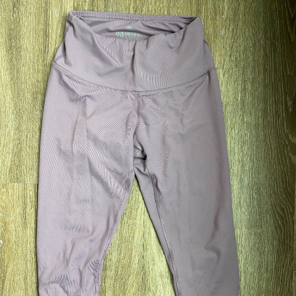 Cropped Purple Leggings